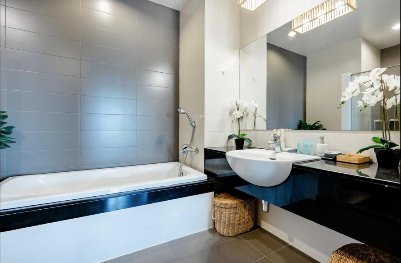 Karon Hill Family Apart 72 M2 Seaview Esterno foto